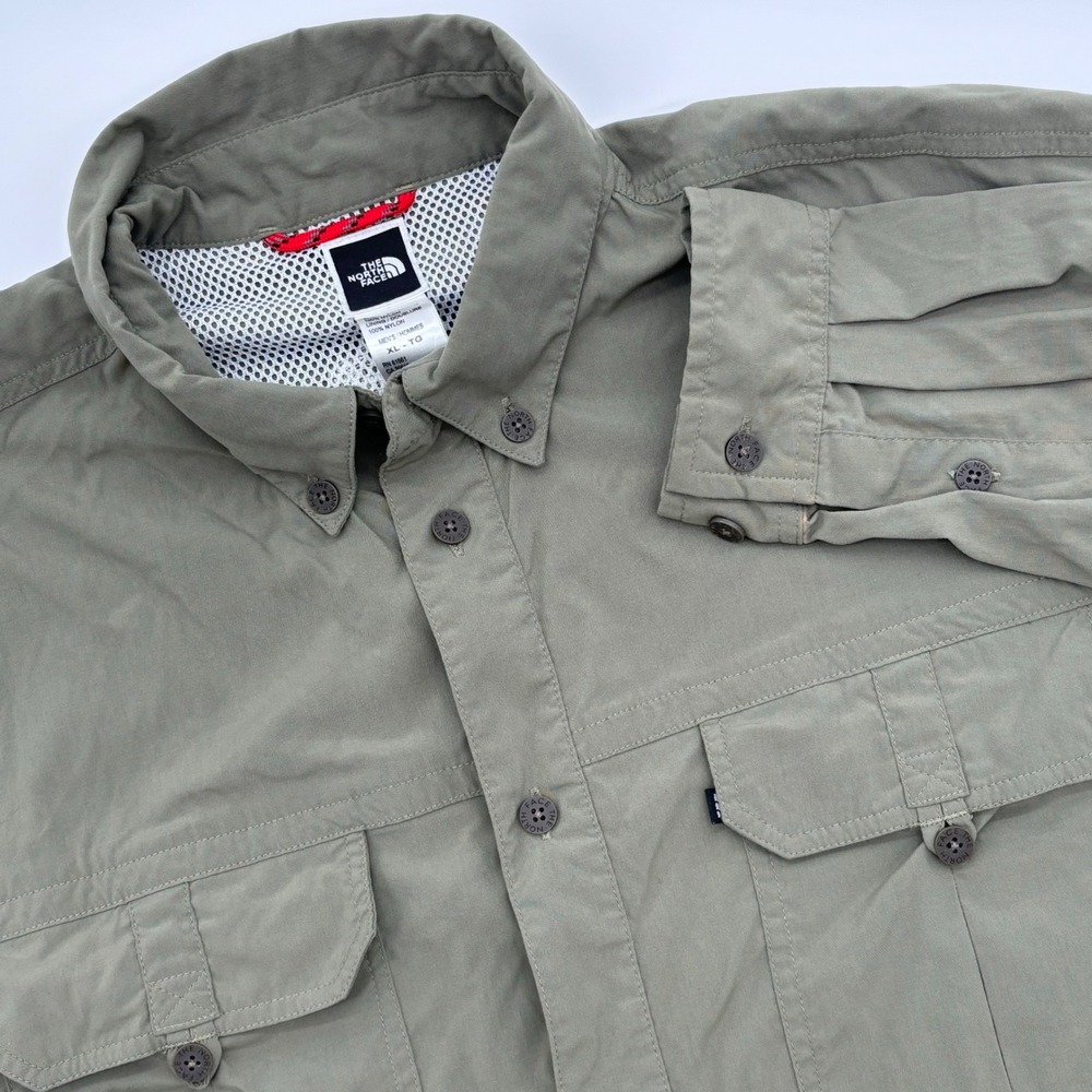 The North Face Mens XL Long Sleeve Hiking Shirt Button Down Olive Green Vented
